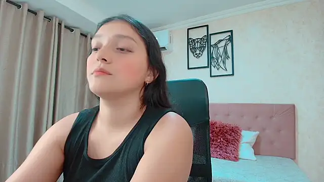 littlemolly walcott online show from 06/26/26, 10:58