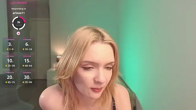 lily moony online show from 05/10/26, 11:54