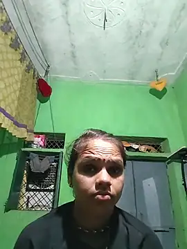 Snapshot of ISUKHD chatting on 07/19/26, 03:27 ISUKHD online show from 07/19/26, 03:27