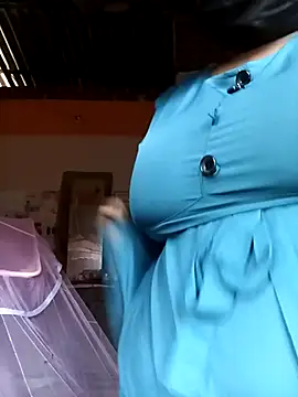 Snapshot of fingerbit07 chatting on 02/28/26, 03:29 fingerbit07 online show from 02/28/26, 03:29