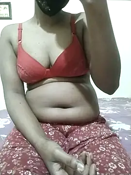 Snapshot of sumi_couele18 chatting on 06/20/26, 05:49 sumi couele18 online show from 06/20/26, 05:49