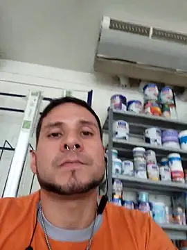 Snapshot of Brokkenwolf chatting on 03/26/26, 06:24 Brokkenwolf online show from 03/26/26, 06:24