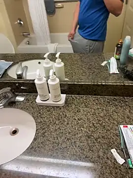 Snapshot of elpapigrande12 chatting on 01/14/26, 12:11 elpapigrande12 online show from 01/14/26, 12:11