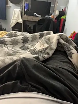 Snapshot of elpapigrande12 chatting on 02/04/26, 04:51 elpapigrande12 online show from 02/04/26, 04:51