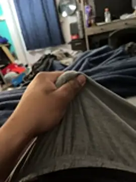 Snapshot of elpapigrande12 chatting on 02/20/26, 06:48 elpapigrande12 online show from 02/20/26, 06:48