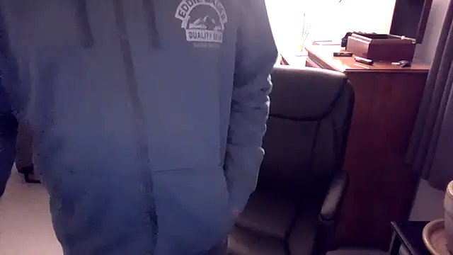 Snapshot of MatureSexy1700 chatting on 01/15/26, 02:05 MatureSexy1700 online show from 01/15/26, 02:05