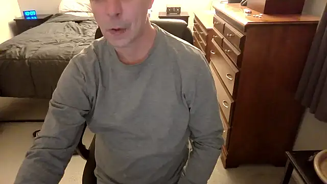 Snapshot of MatureSexy1700 chatting on 01/19/26, 03:10 MatureSexy1700 online show from 01/19/26, 03:10