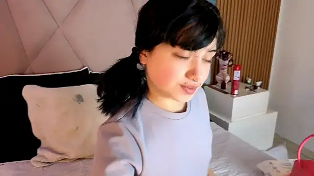 Sienna Desiree online show from 06/15/26, 01:24
