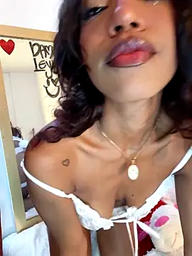 DAMMLEYLA online show from 03/12/26, 07:25