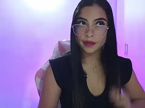 Snapshot of Daphne_Grayy chatting on 02/15/26, 10:39 Daphne Grayy online show from 02/15/26, 10:39