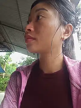 Snapshot of Hiniyk2 chatting on 06/20/26, 01:41 Hiniyk2 online show from 06/20/26, 01:41