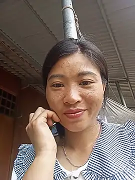 Snapshot of Hiniyk2 chatting on 06/27/26, 03:22 Hiniyk2 online show from 06/27/26, 03:22