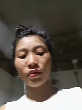 Snapshot of Hiniyk2 chatting on 07/20/26, 11:45 Hiniyk2 online show from 07/20/26, 11:45
