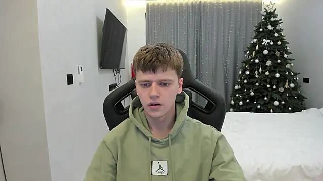 Snapshot of bonekoambalabu chatting on 01/17/26, 10:24 bonekoambalabu online show from 01/17/26, 10:24