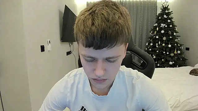 Snapshot of bonekoambalabu chatting on 01/18/26, 04:33 bonekoambalabu online show from 01/18/26, 04:33