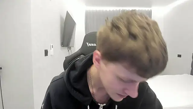 Snapshot of bonekoambalabu chatting on 02/10/26, 02:37 bonekoambalabu online show from 02/10/26, 02:37