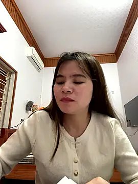 Snapshot of Small_big chatting on 01/10/26, 12:45 Small big online show from 01/10/26, 12:45