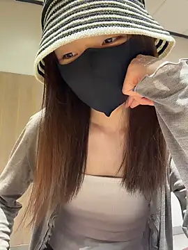 Snapshot of ZJbaby chatting on 04/25/26, 02:14 ZJbaby online show from 04/25/26, 02:14