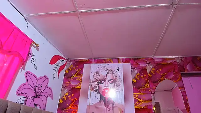 Nikoll couple online show from 03/19/26, 03:49