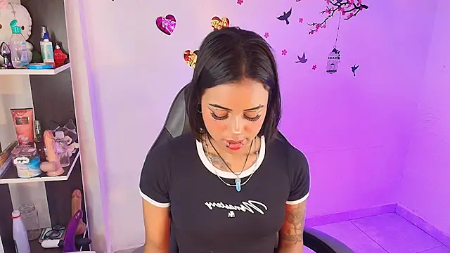 NYXHELLSQUEEN online show from 05/12/26, 10:07