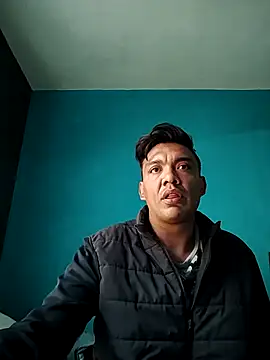 Snapshot of latinomoreno95 chatting on 01/31/26, 07:34 latinomoreno95 online show from 01/31/26, 07:34