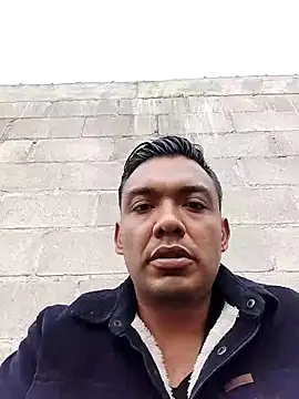 Snapshot of latinomoreno95 chatting on 02/03/26, 11:43 latinomoreno95 online show from 02/03/26, 11:43