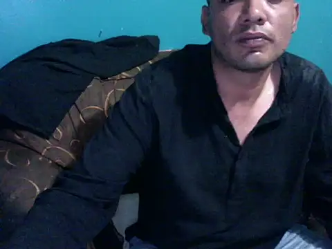 Snapshot of latinomoreno95 chatting on 05/15/26, 10:50 latinomoreno95 online show from 05/15/26, 10:50