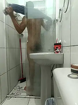 Snapshot of peubaianop19c chatting on 03/05/26, 11:01 peubaianop19c online show from 03/05/26, 11:01