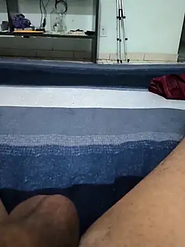 Snapshot of peubaianop19c chatting on 03/11/26, 02:17 peubaianop19c online show from 03/11/26, 02:17