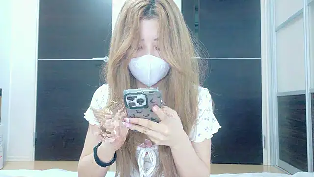 Snapshot of Sena_o0 chatting on 03/09/26, 12:09 Sena o0 online show from 03/09/26, 12:09