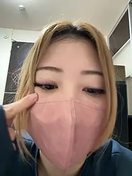 Snapshot of Sena_o0 chatting on 03/12/26, 02:23 Sena o0 online show from 03/12/26, 02:23