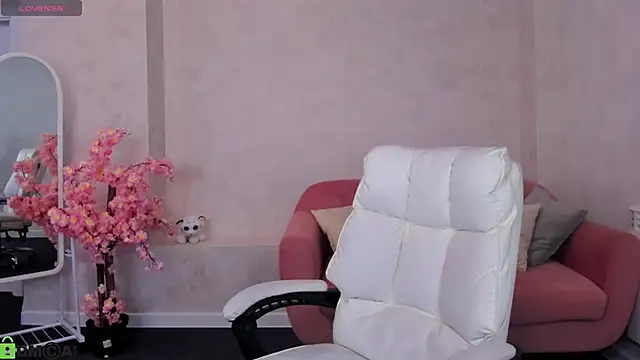 Marie Hayes online show from 06/07/26, 01:32