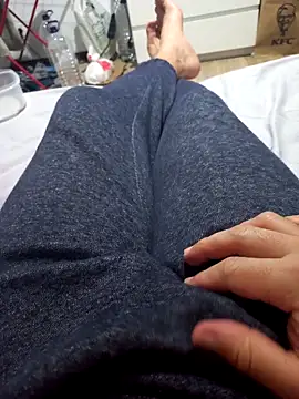 Snapshot of Henrytsuzuki chatting on 01/06/26, 12:25 Henrytsuzuki online show from 01/06/26, 12:25