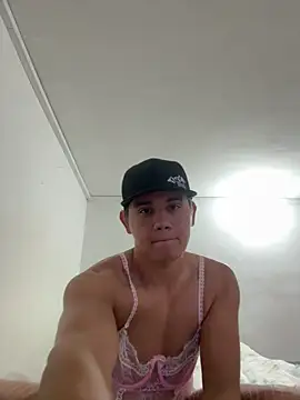 Snapshot of Albertikxxx chatting on 03/06/26, 04:25 Albertikxxx online show from 03/06/26, 04:25