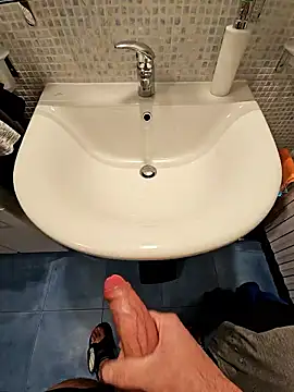 Snapshot of Simor91 chatting on 01/15/26, 04:55 Simor91 online show from 01/15/26, 04:55