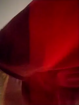 Snapshot of Fefe2805 chatting on 03/04/26, 02:28 Fefe2805 online show from 03/04/26, 02:28