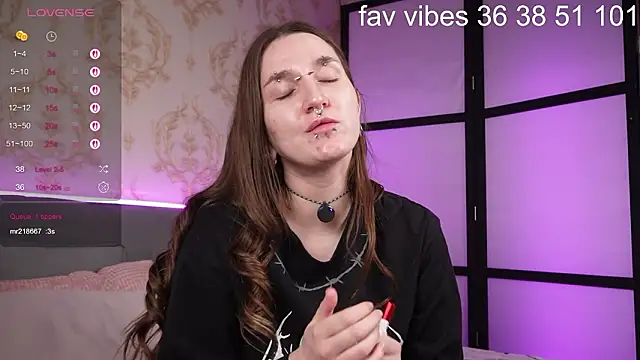 Snapshot of Alice_Goth chatting on 02/28/26, 06:20 Alice Goth online show from 02/28/26, 06:20