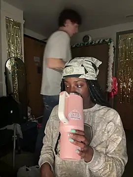 Snapshot of CookiesNcreaming chatting on 03/07/26, 03:36 CookiesNcreaming online show from 03/07/26, 03:36