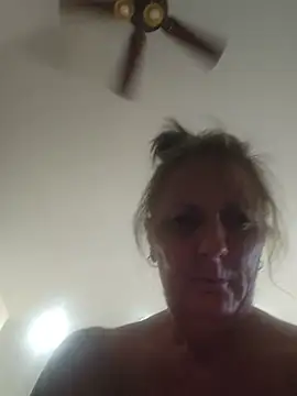 HotAzMilf online show from 05/12/26, 07:55