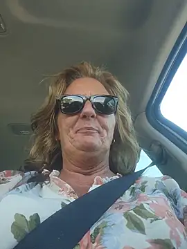 HotAzMilf online show from 06/26/26, 08:46