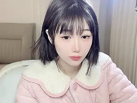 Snapshot of Ccc7- chatting on 01/07/26, 10:29 Ccc7- online show from 01/07/26, 10:29