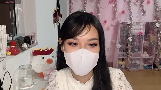 Snapshot of Tieu-May chatting on 03/08/26, 06:06 Tieu-May online show from 03/08/26, 06:06