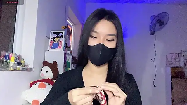 Tieu-May online show from 04/25/26, 08:50