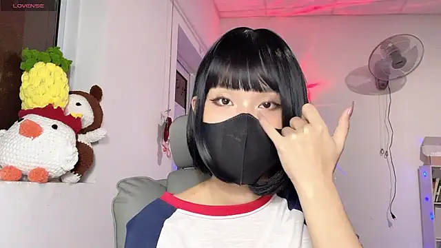Tieu-May online show from 05/13/26, 08:49