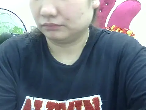 Snapshot of Sarah_no_land chatting on 02/28/26, 06:14 Sarah no land online show from 02/28/26, 06:14