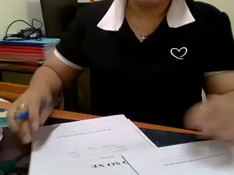 Snapshot of Sarah_no_land chatting on 04/08/26, 01:49 Sarah no land online show from 04/08/26, 01:49