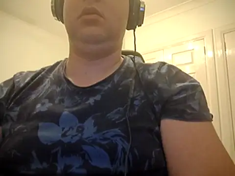 Snapshot of thetalldude265 chatting on 03/29/26, 04:34 thetalldude265 online show from 03/29/26, 04:34