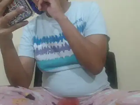 Snapshot of Kandysweety_2 chatting on 02/01/26, 04:05 Kandysweety 2 online show from 02/01/26, 04:05