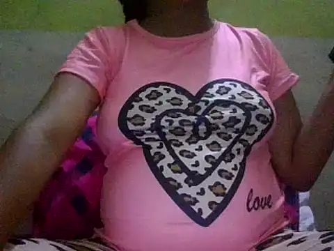 Snapshot of Kandysweety_2 chatting on 03/21/26, 02:05 Kandysweety 2 online show from 03/21/26, 02:05