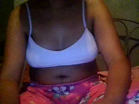 Snapshot of Kandysweety_2 chatting on 07/11/26, 07:27 Kandysweety 2 online show from 07/11/26, 07:27
